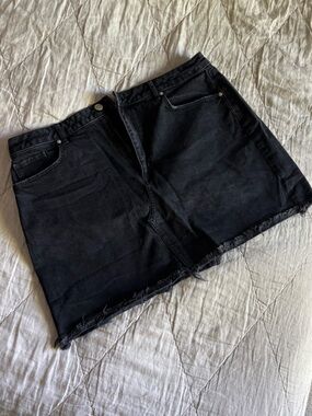 LOFT Black Denim Skirt Size 16